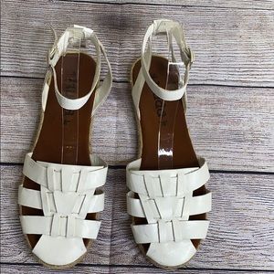 Mudd White Woven Ankle Strap Flat Sandal Sz 8